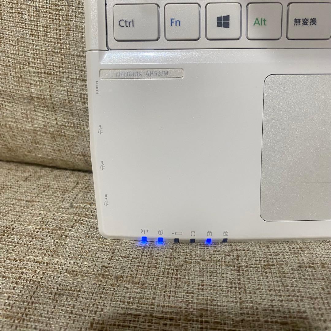 使用回数少なめ　富士通 ノートパソコン LIFEBOOK AH53/M 約1TB