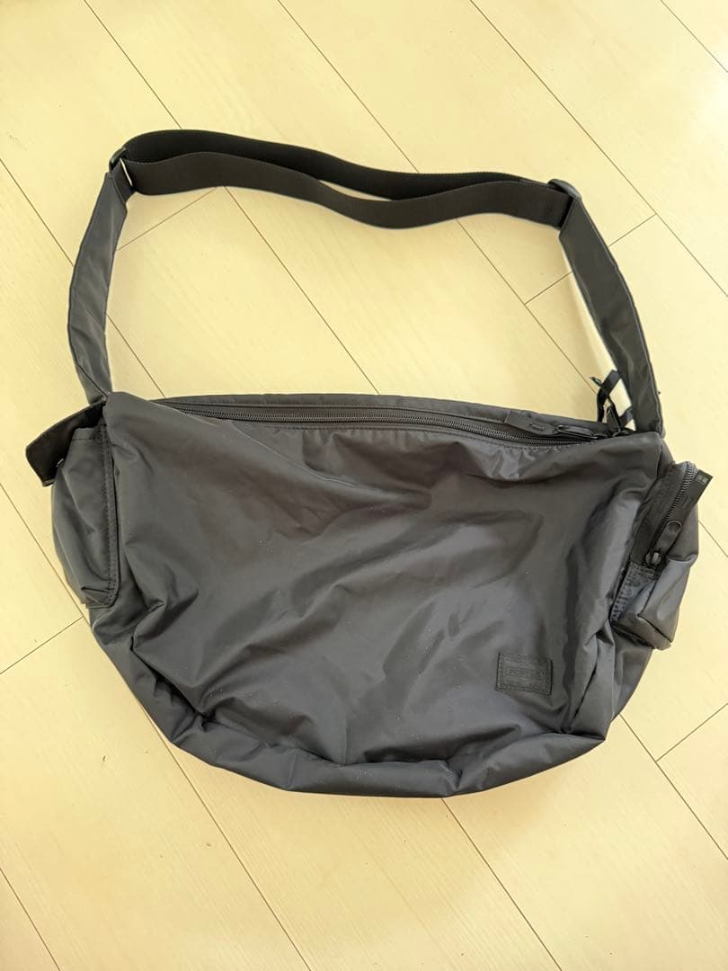 ヘッドポーター　ブラックビューティー　ボディバッグ