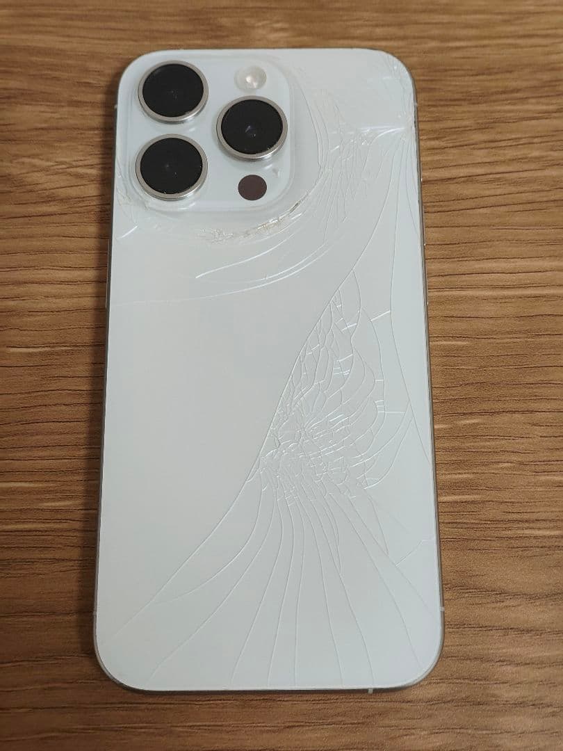 iPhone 15 Pro ジャンク品