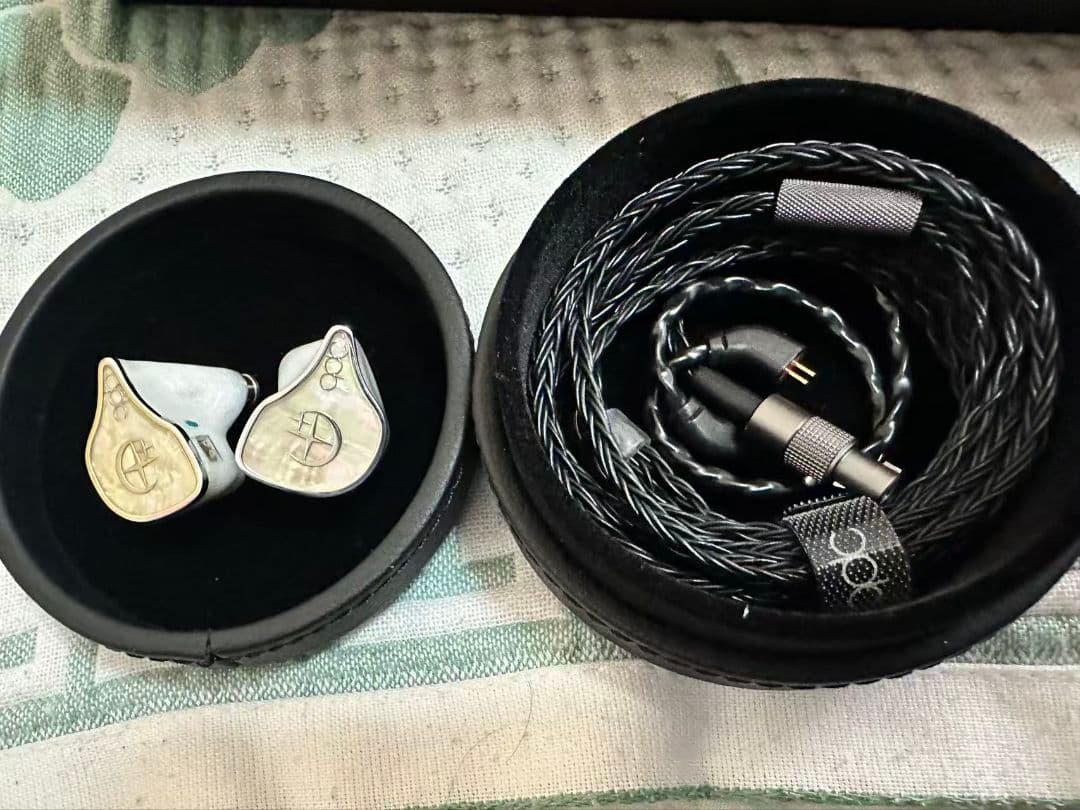 qdc Empress イヤホン ユ二バ一サルモデル