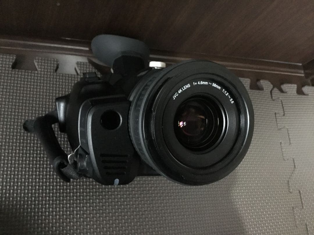 JVC GY-HM175 業務用ビデオカメラ本体、マイク、バック、メモリのセット