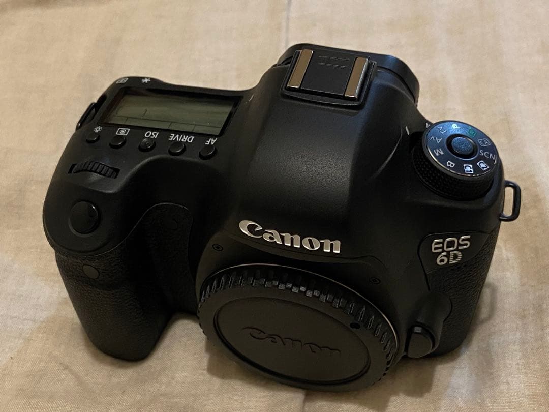 Canon EOS 6D 美品 ショット数3,000以内 スクリーン交換済
