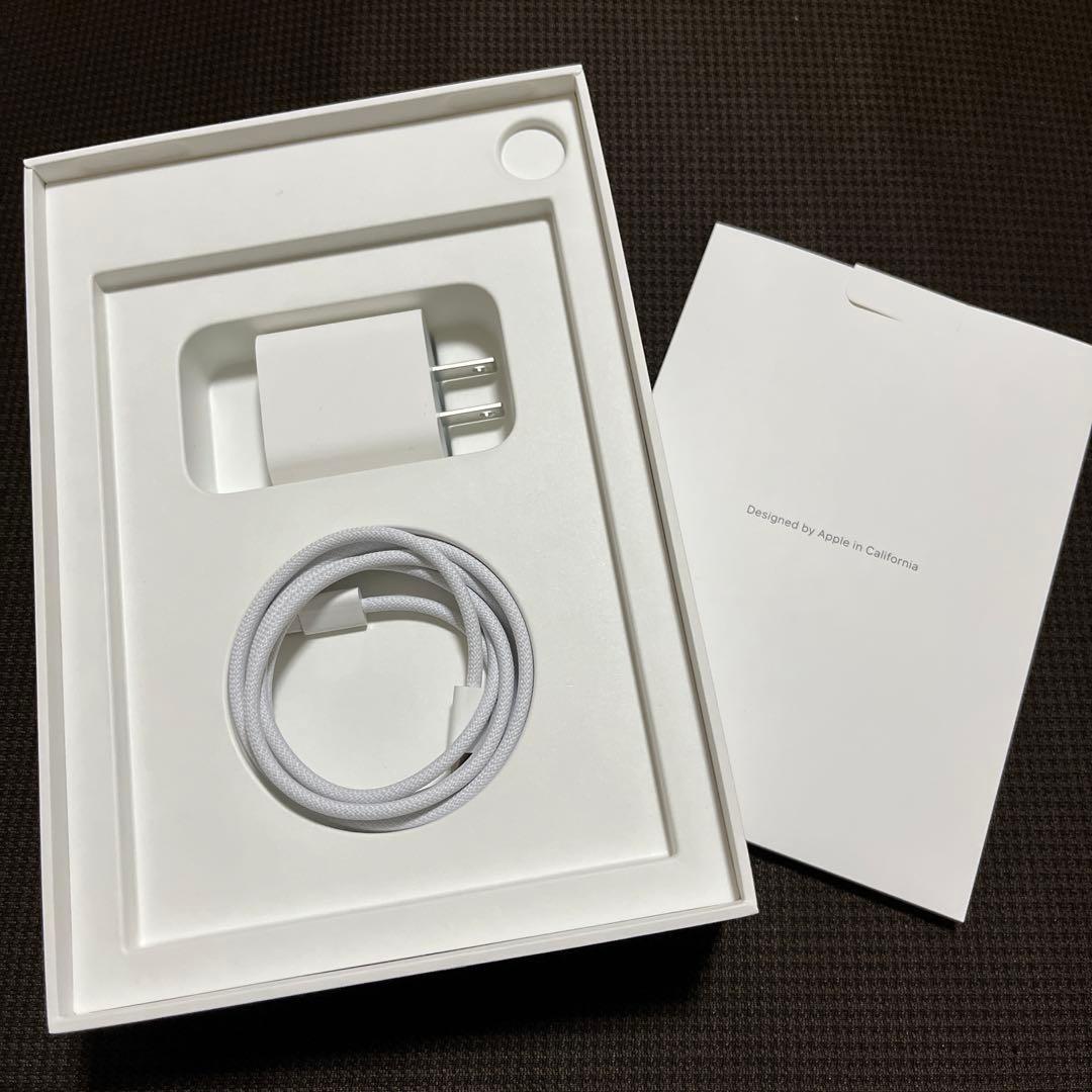 iPad mini7 A17Pro WiFiモデル 128GB 純正カバー付き