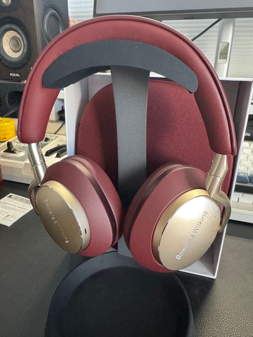 Bowers & Wilkins Px8 ロイヤル・バーガンディ
