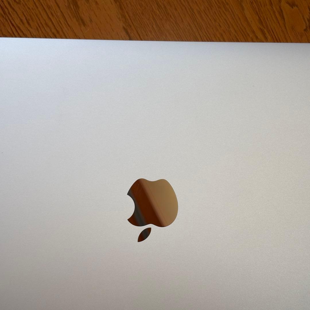 【バッテリー良好・充放電51回】 MacBook Air (M1, 2020)