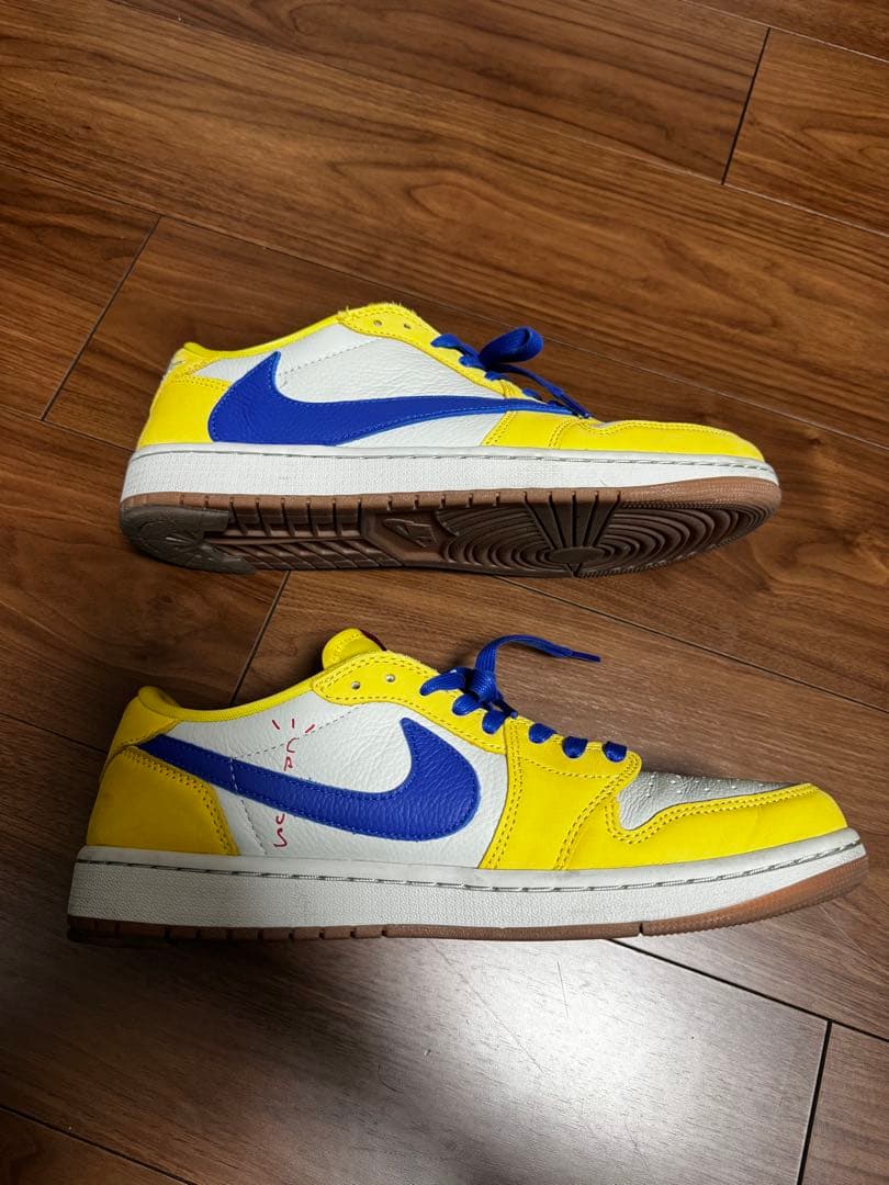 Travis Scott × Nike Women's Air Jordan1