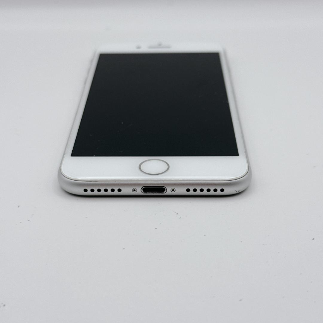 【未使用級】iPhone8 64GB MQ792J/A シルバー SIMフリー