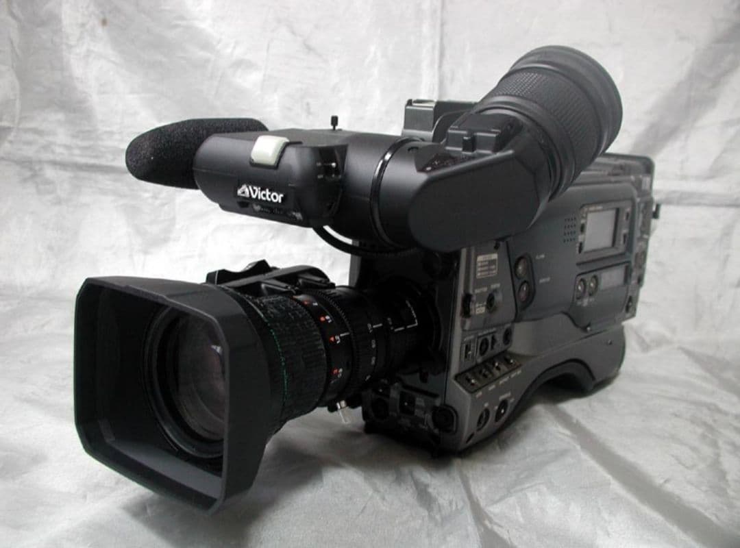 JVC DVカムコーダー　GY-DV550