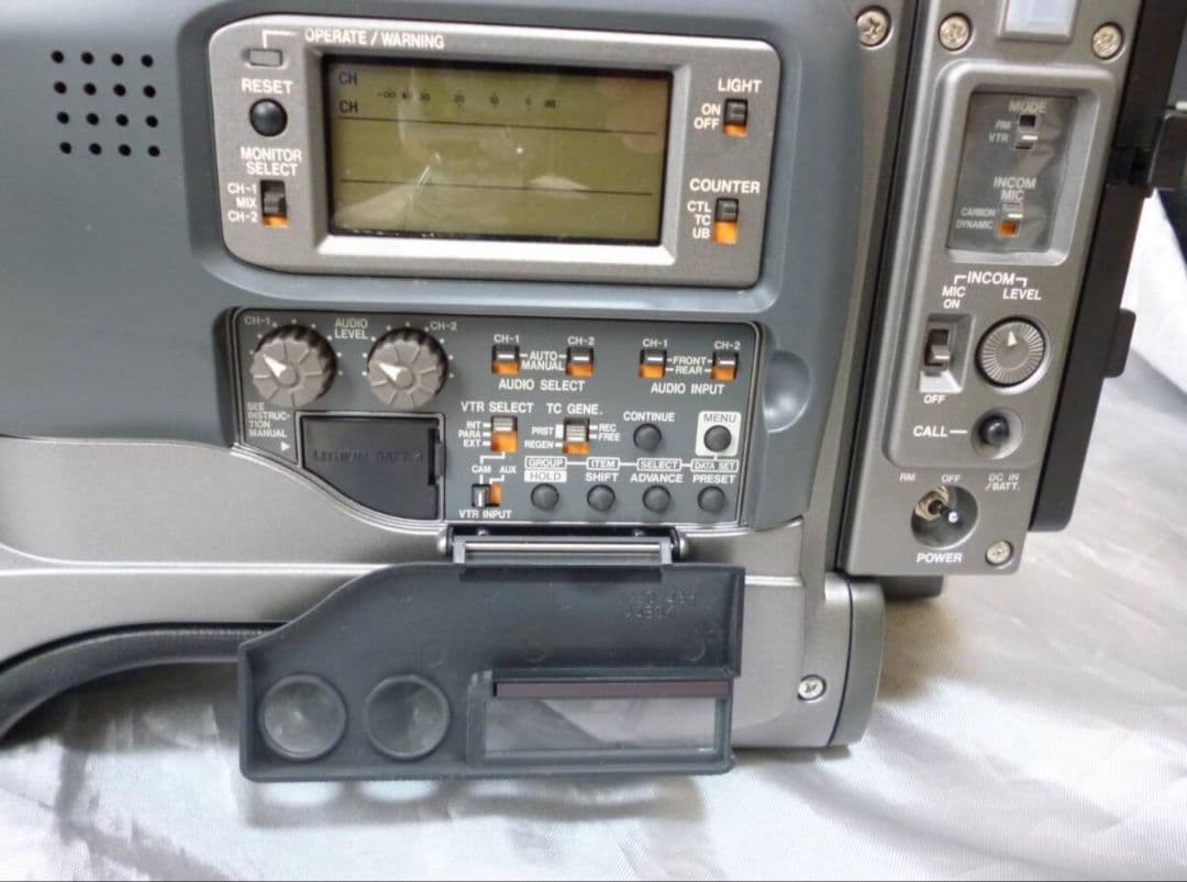 JVC DVカムコーダー　GY-DV550