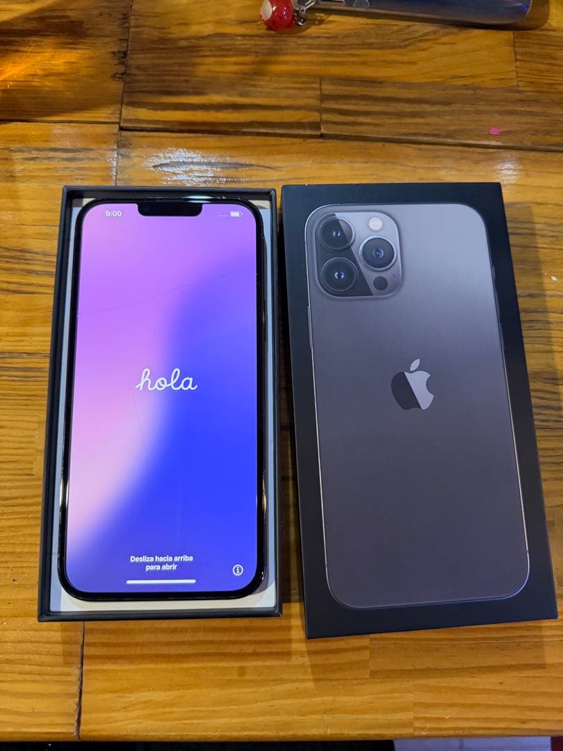 美品　iPhone 13 ProMax 1TB