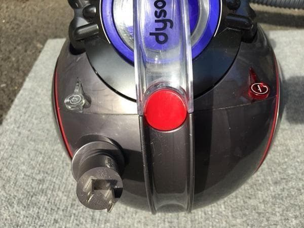 Y 中古 ダイソン V4 Digital Absolute 掃除機 CY29