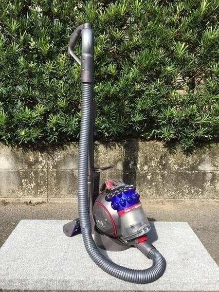 Y 中古 ダイソン V4 Digital Absolute 掃除機 CY29