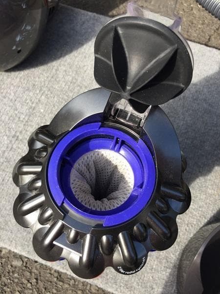 Y 中古 ダイソン V4 Digital Absolute 掃除機 CY29