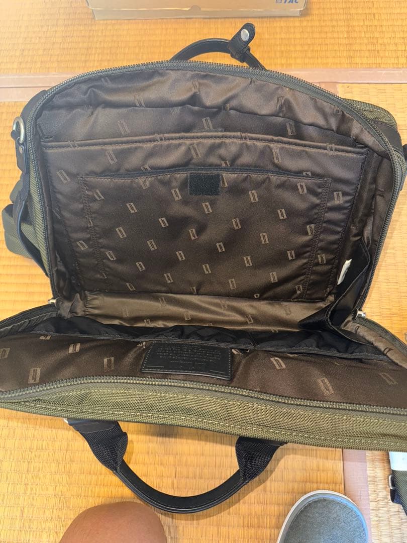 ハートマンスリーウェイバッグ（オリーブグリーン）