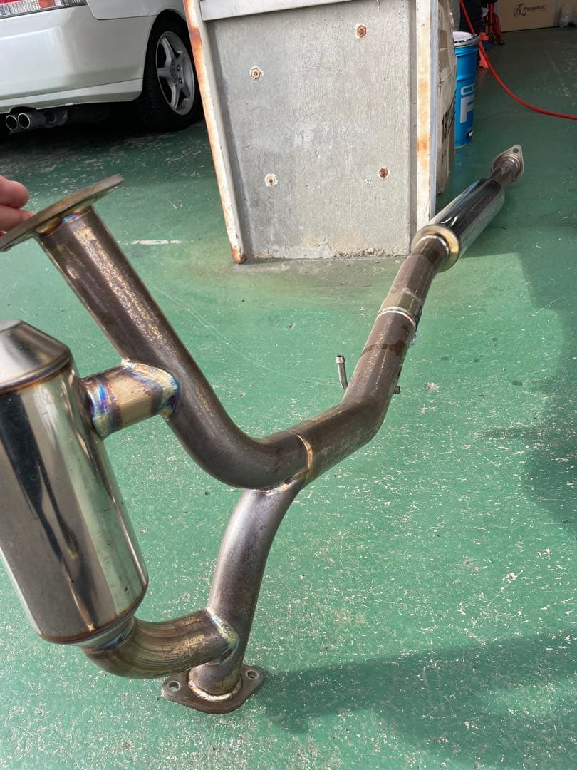 gr86 フジツボマフラー