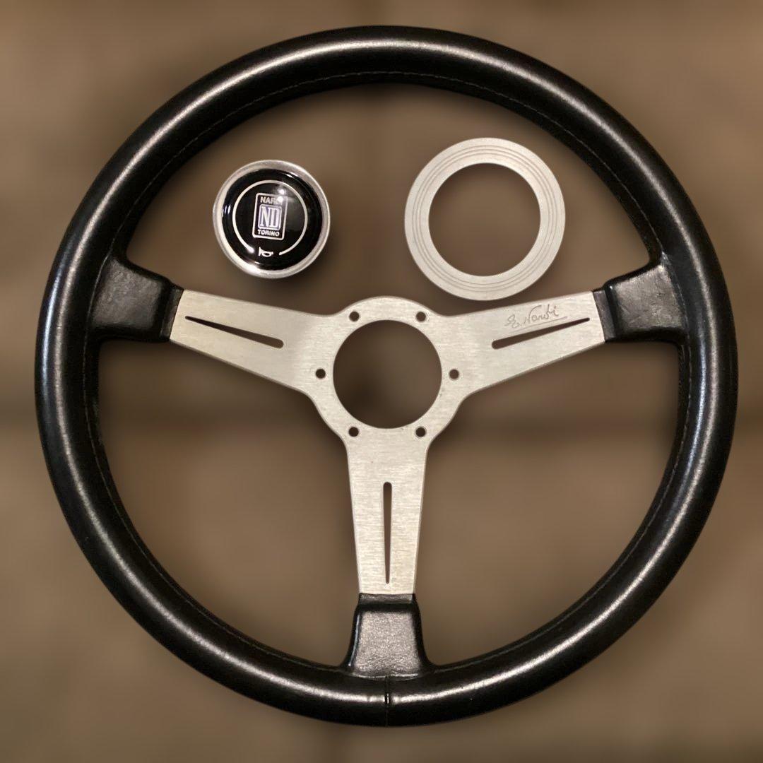 ナルディクラシックレザー36Φホーンボタン、ホーンリング付き