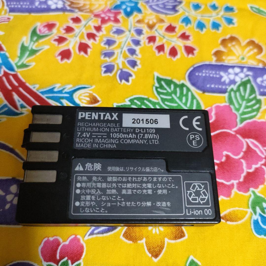 PENTAX k-70 カメラ本体・18−135mmと５０mmレンズのセット