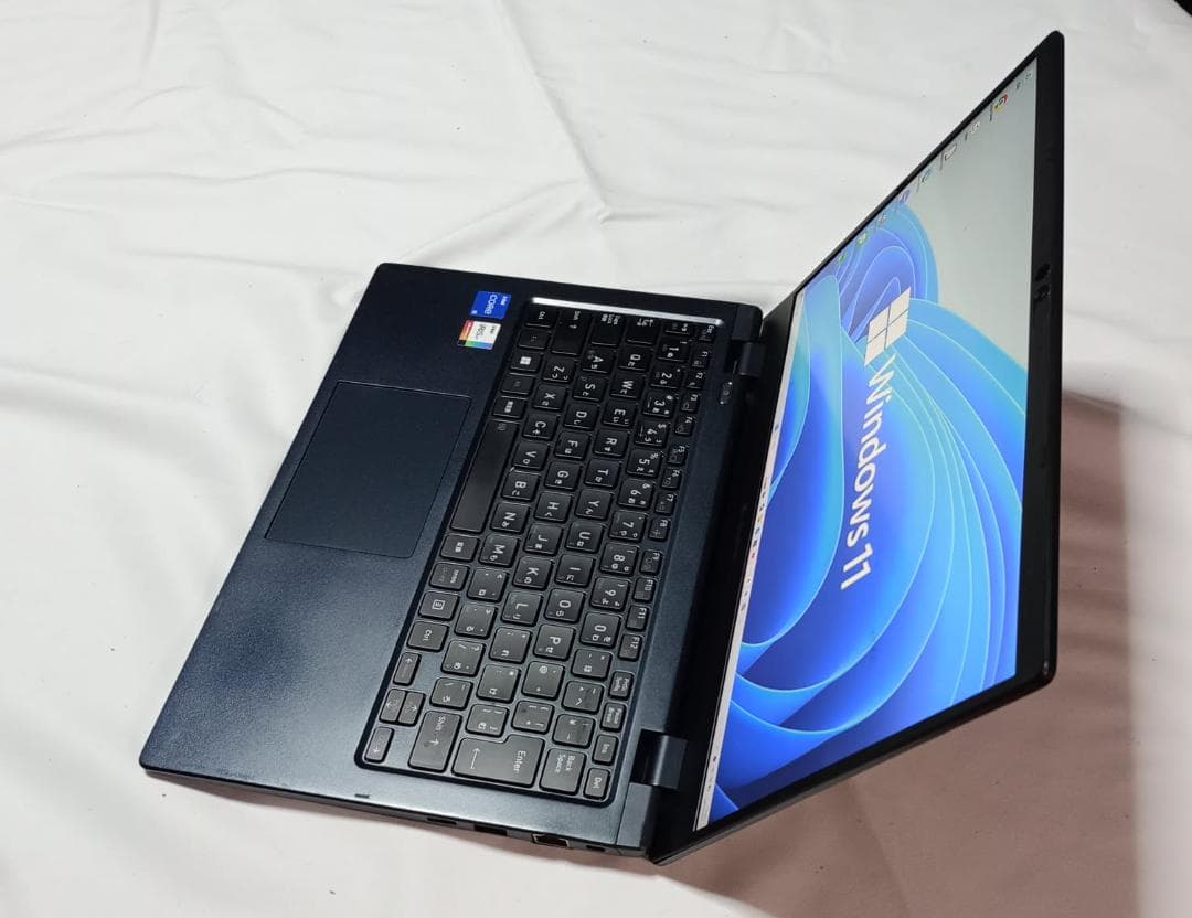 【美品】Dynabook 2024年 i5/8G/512G 875g、劇速