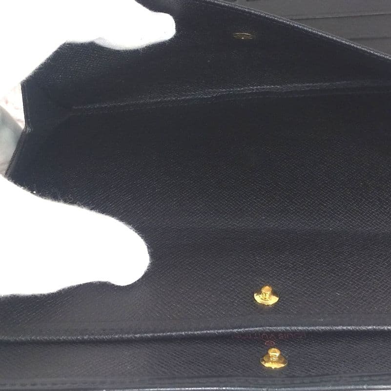 【セール価格】【美品】Louis Vuitton エピレザー ブラック長財布