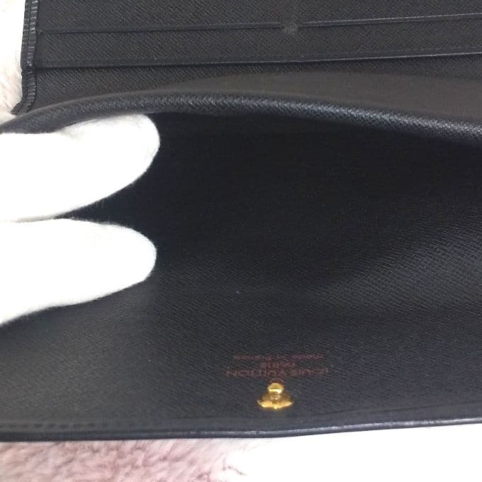 【セール価格】【美品】Louis Vuitton エピレザー ブラック長財布