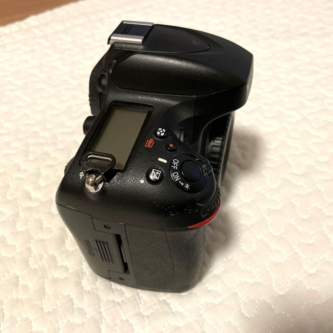 美品Nikon D600 ※新品ストラップのおまけつき