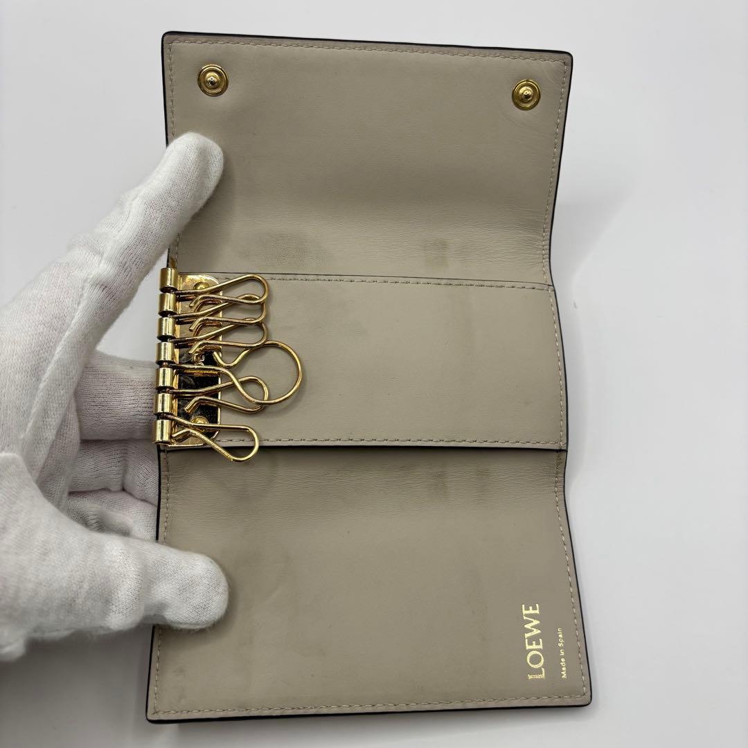 LOEWE キーケース　6連　リピートアナグラム　ライトオーツ　ベージュ