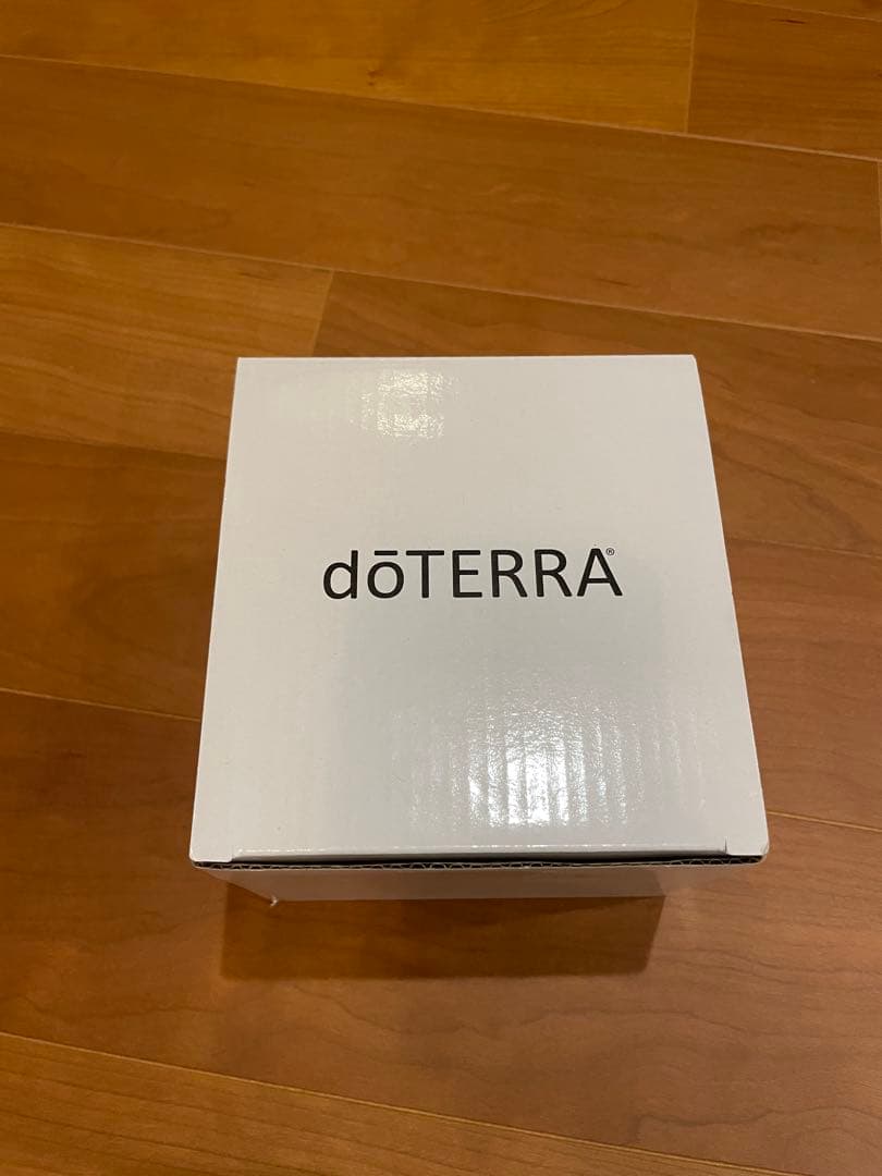 ドテラ　アロマオイル9本セット　10周年記念限定木箱付き