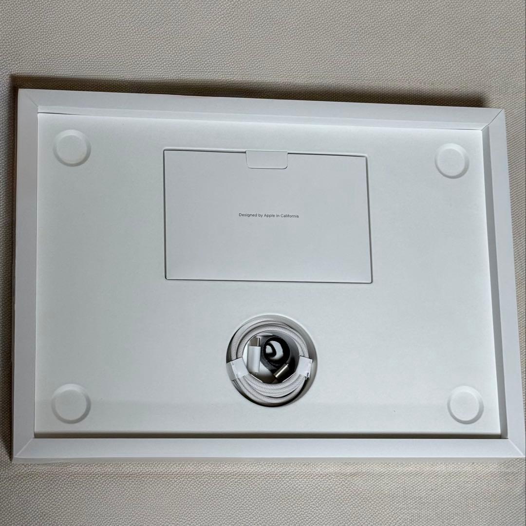 【ほぼ新品】MacBook Air 15inch 充放電5回 バッテリー100%