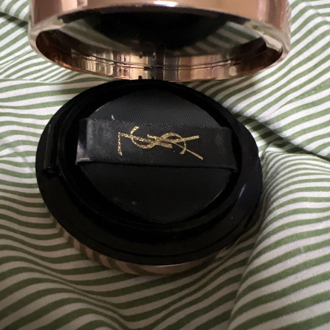 YSL クッションファンデ 限定デザイン ラディアント タッチ グロウ パクト