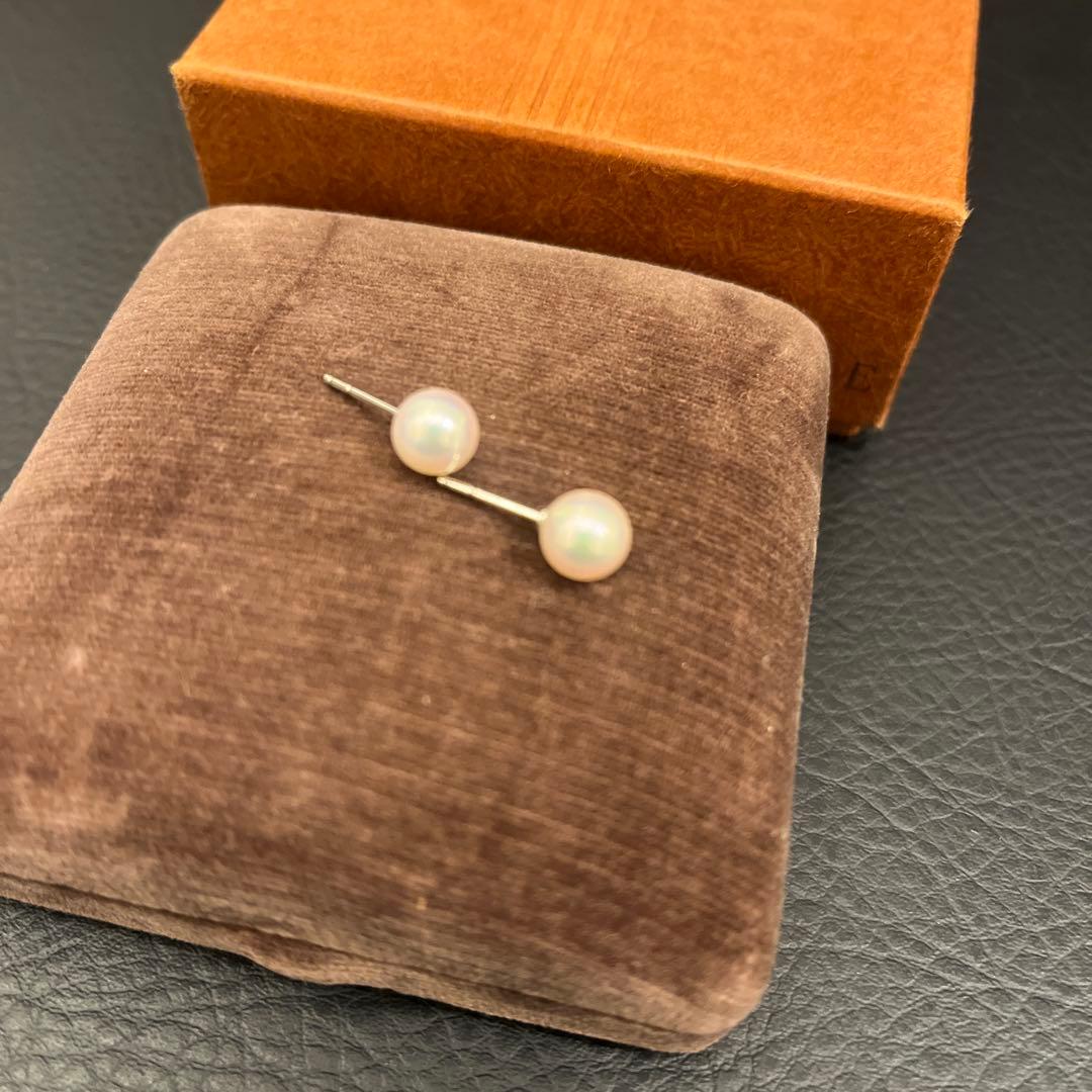 MIKIMOTO真珠スタッドピアス