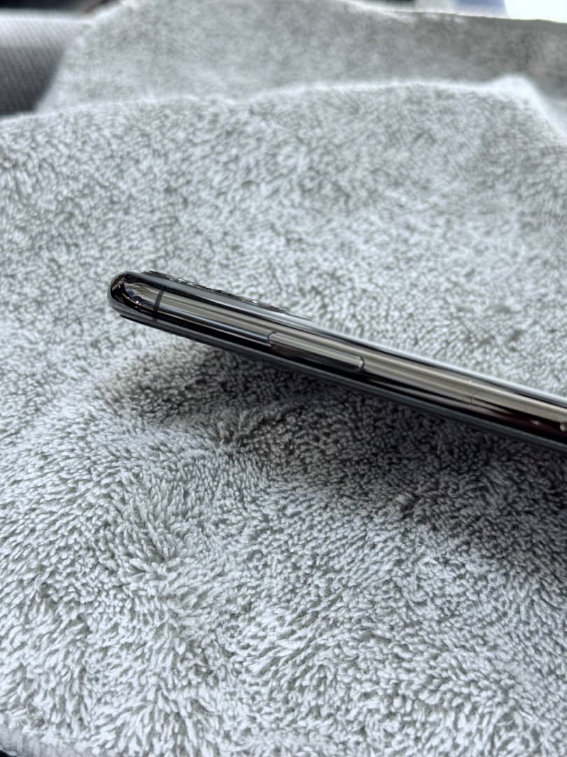 Apple iPhone 11 Pro Max 512GB シャッター音なし