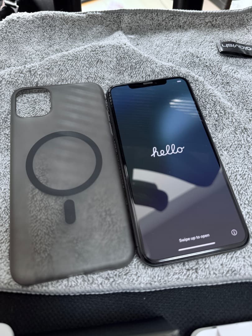 Apple iPhone 11 Pro Max 512GB シャッター音なし