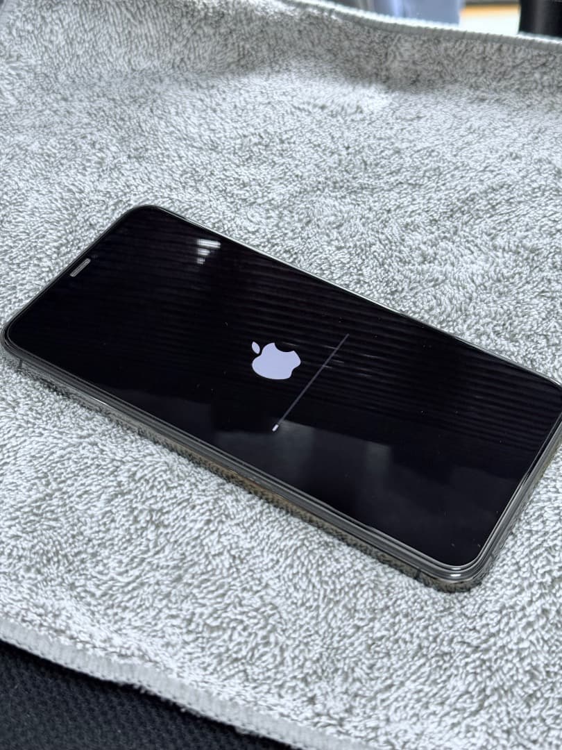 Apple iPhone 11 Pro Max 512GB シャッター音なし