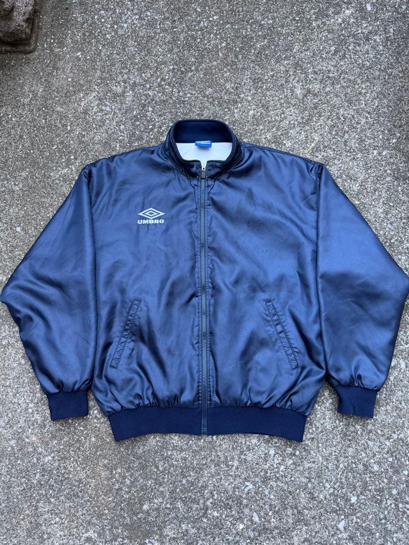 つ*し様 Umbro ナイロンジャケット