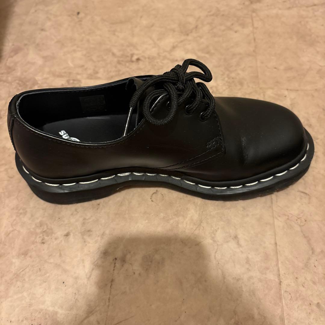 Dr.Martens ホワイトステッチ 3 ホール シューズ