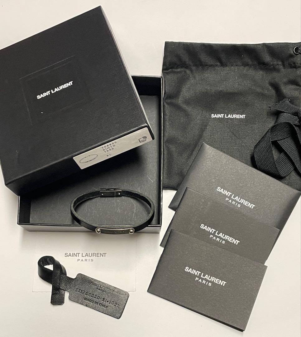 SAINT LAURENTサンローラン　プレート　レザー　ブレスレット　❤︎