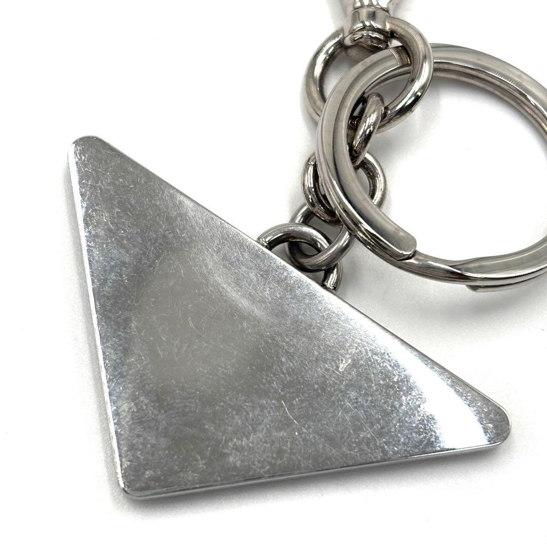 【極美品】プラダ キーリング 三角ロゴ プレート シルバー メンズ 1PS057