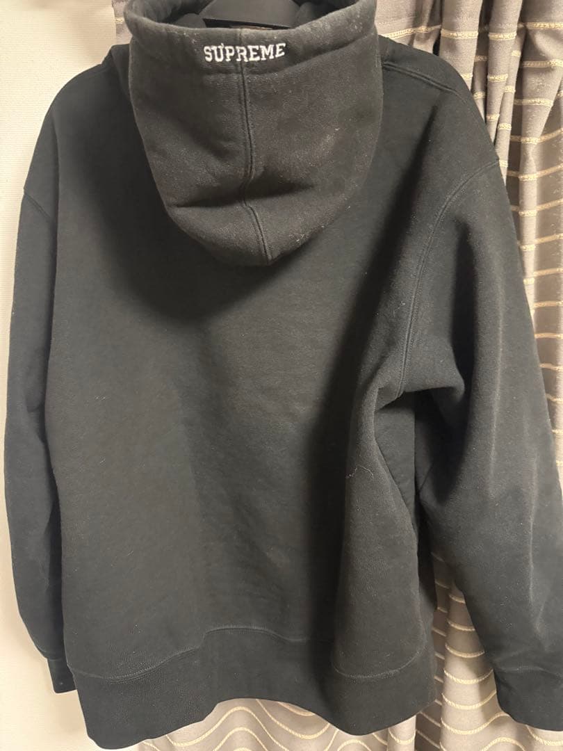 supreme シュプリーム　ツノパーカー　黒　sサイズ