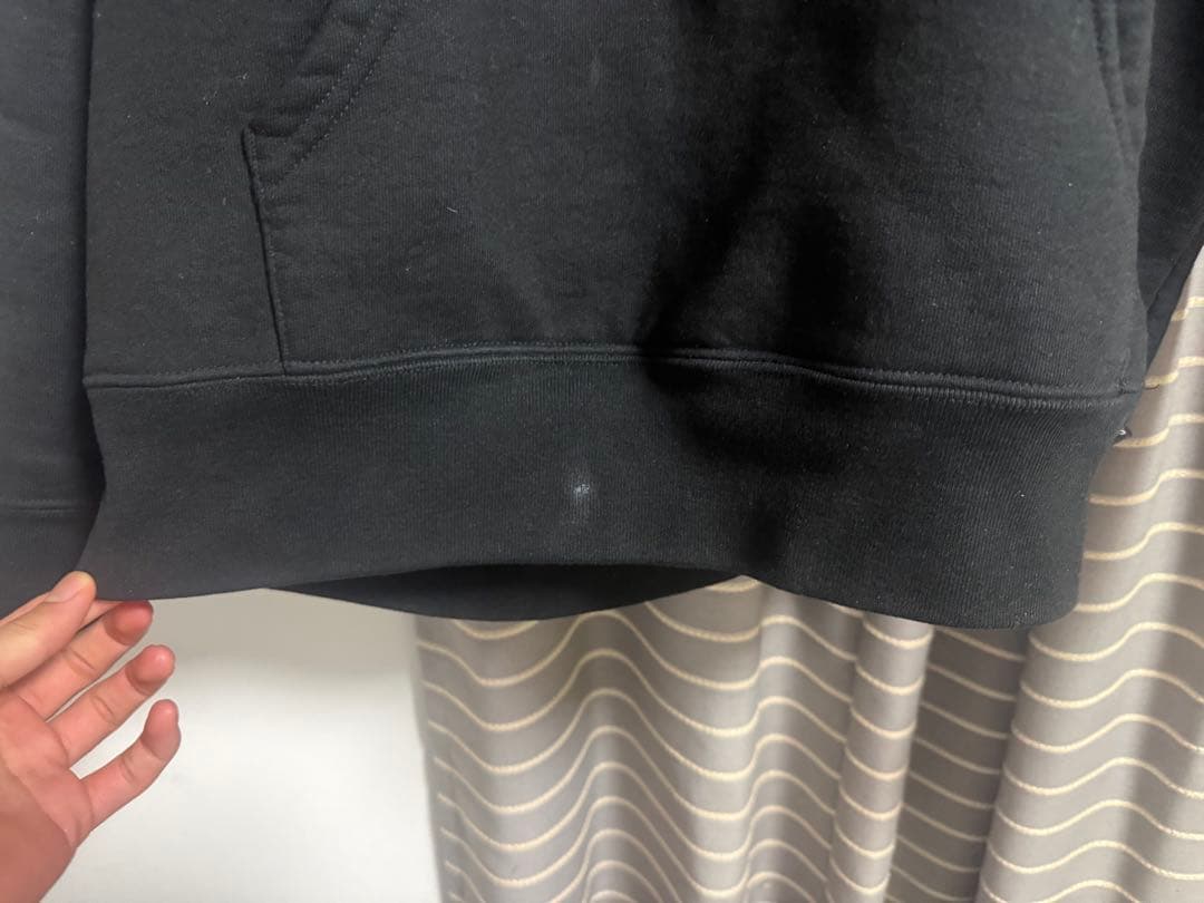 supreme シュプリーム　ツノパーカー　黒　sサイズ