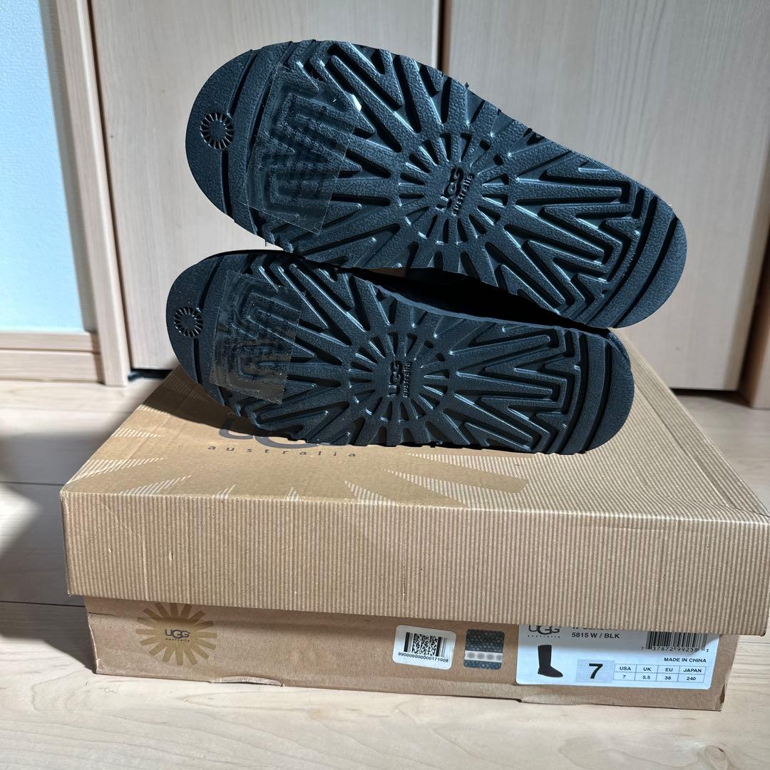 【新品】UGG レディースムートンブーツ 黒 24.0 classic tall