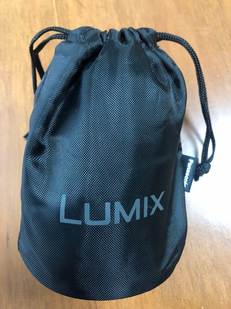 LUMIX 45-200mm ズームレンズ　マイクロフォーサイズ