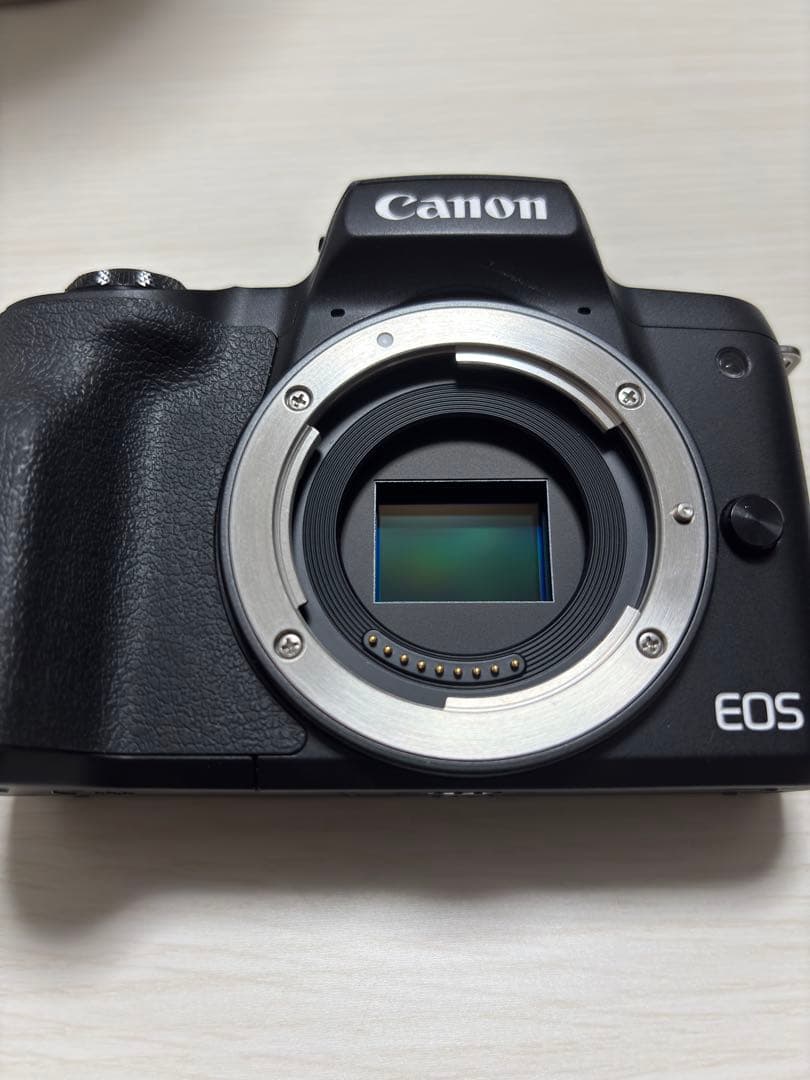 【美品】ミラーレスカメラEOS Kiss M2