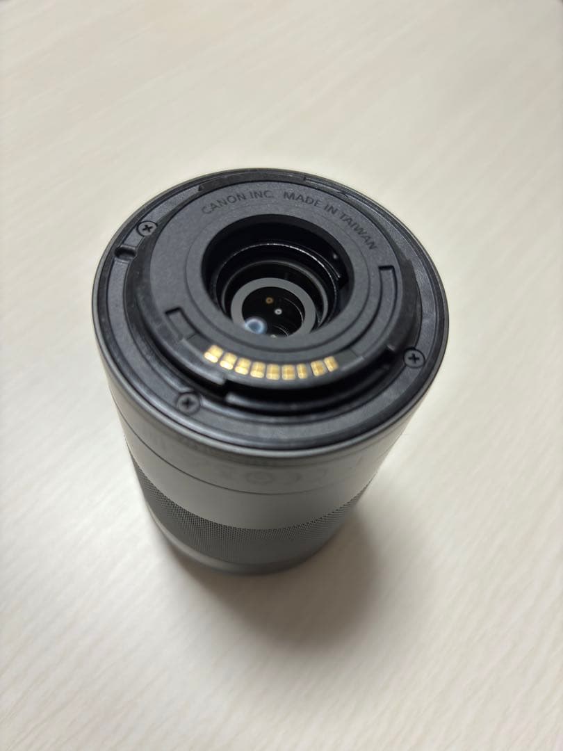 【美品】ミラーレスカメラEOS Kiss M2