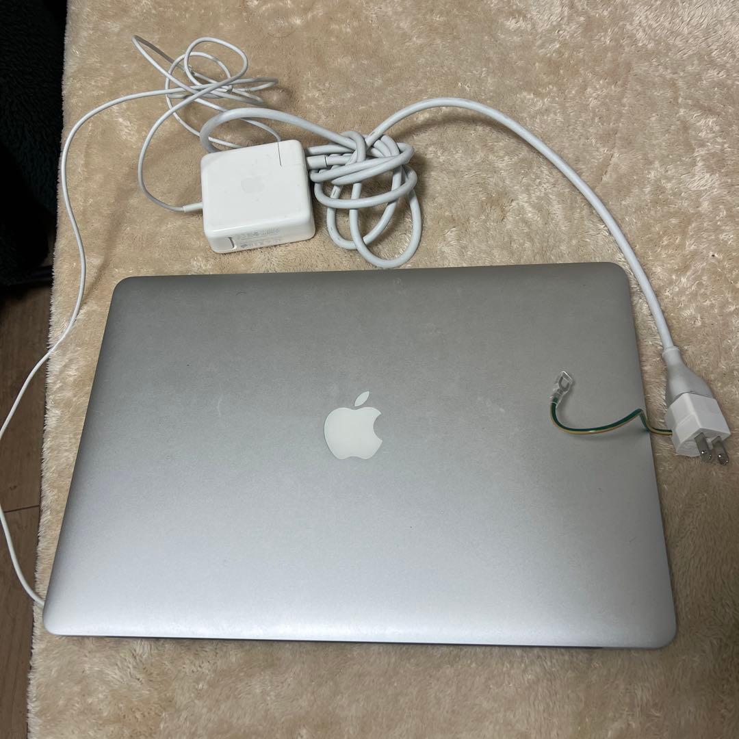 Apple MacBook本体 シルバー 充電器付き