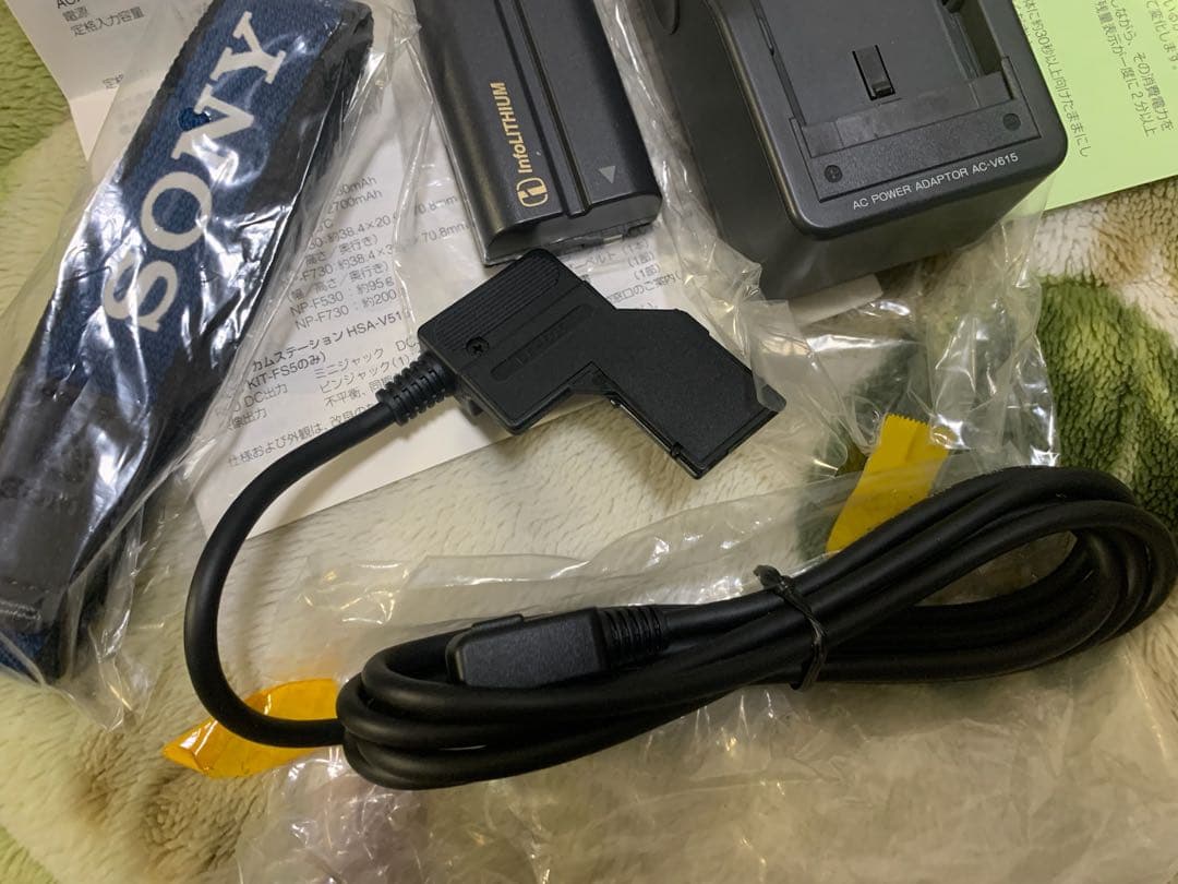 限界最終価格⭐️SONY 8mmビデオカメラ CCD-TRV90/未開封テープ3本