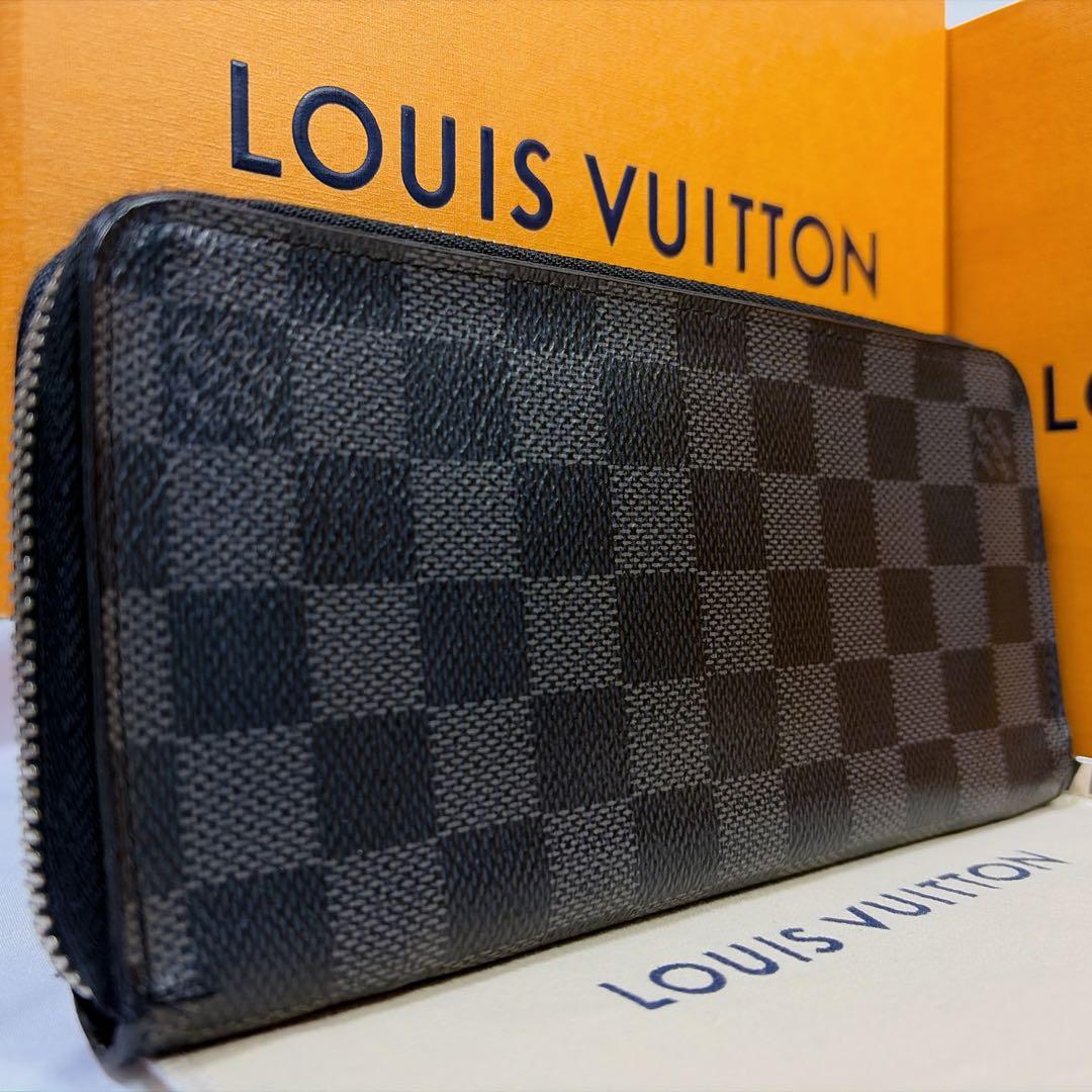 【現行モデル】ルイヴィトン ダミエ グラフィット ジッピーウォレット　黒