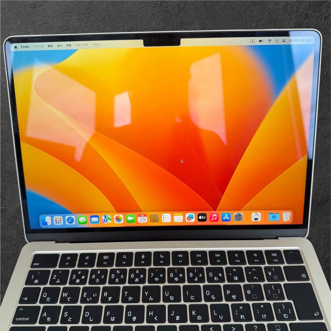 純正 Apple MacBookAir M2 13インチ スターライト