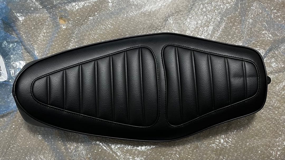 カワサキバイク 250TR用 黒カスタムシートGOODS