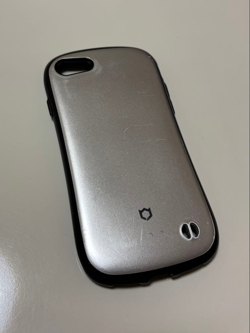 iPhone8 64GB SIMフリー iFaceケース付き