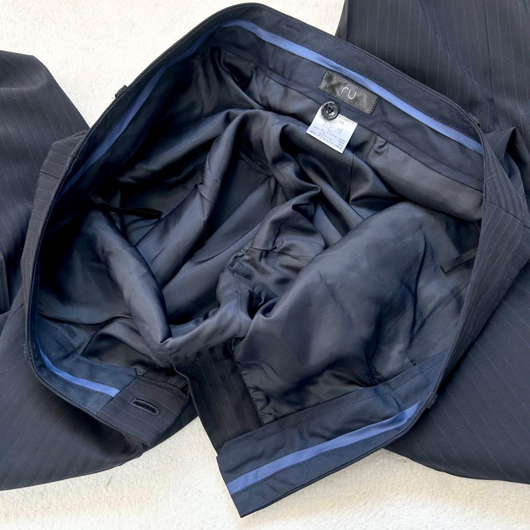 美品⭐️RU丸井、スーツ上下、濃紺色ストライブ柄、大きなサイズ21号(6L)w85